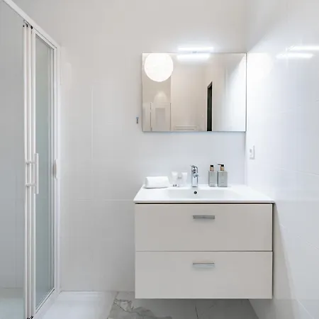 Dans Résidence Neuve - Terrasse Et Jardin *